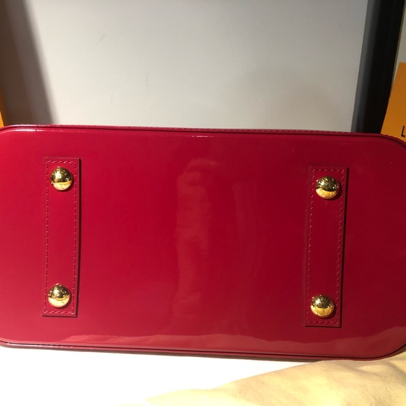 Louis Vuitton Alma PM in Vernis leather Rose Indien Patent leather - Picture 5 of 13